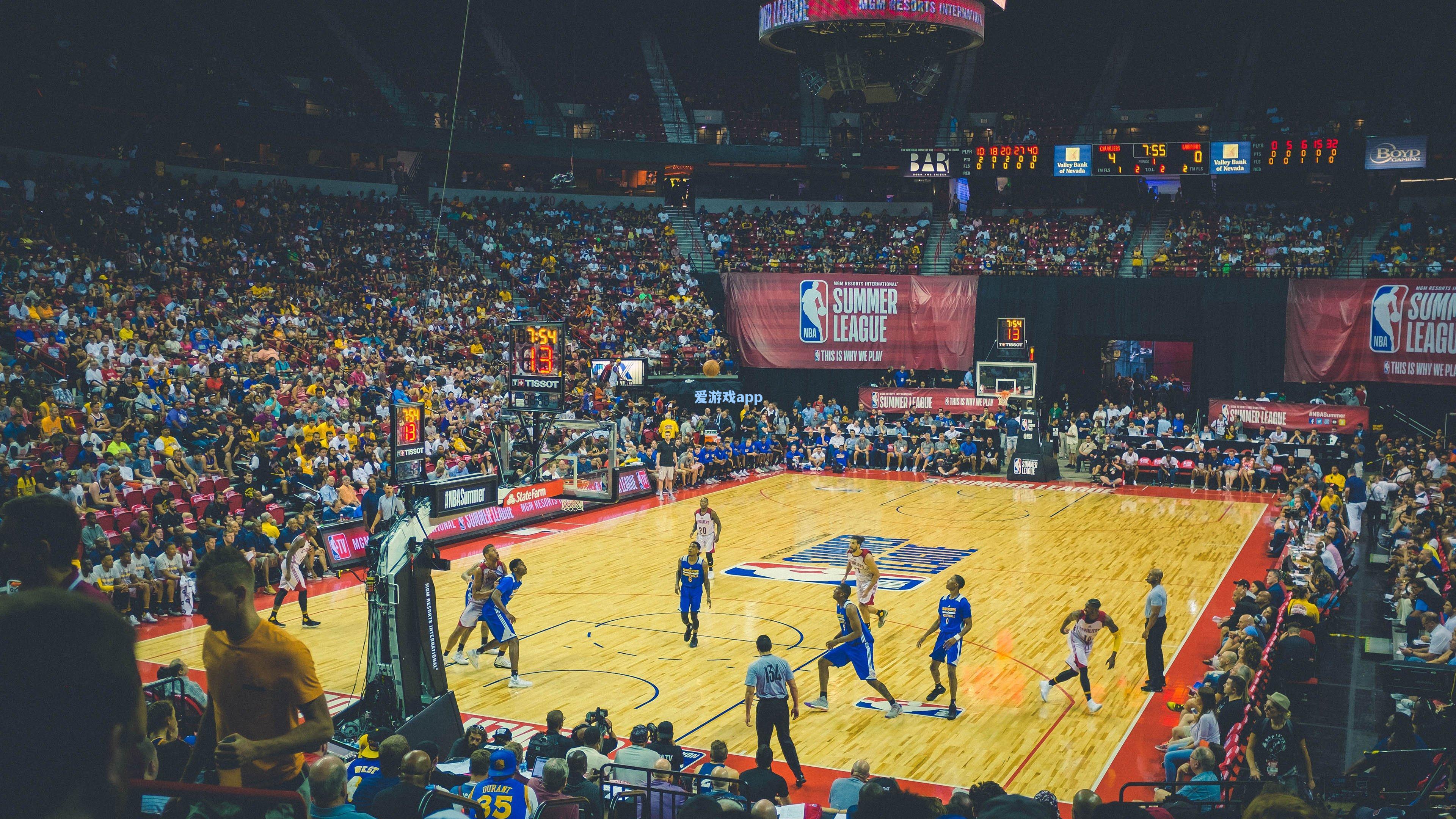 职业生涯新的突破！布克将顶替利拉德参加全明星